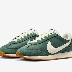 Nike Pacific - Ladies 8.5